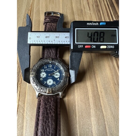 Vintage Field And Stream Watch New Battery - Picture 4 of 13